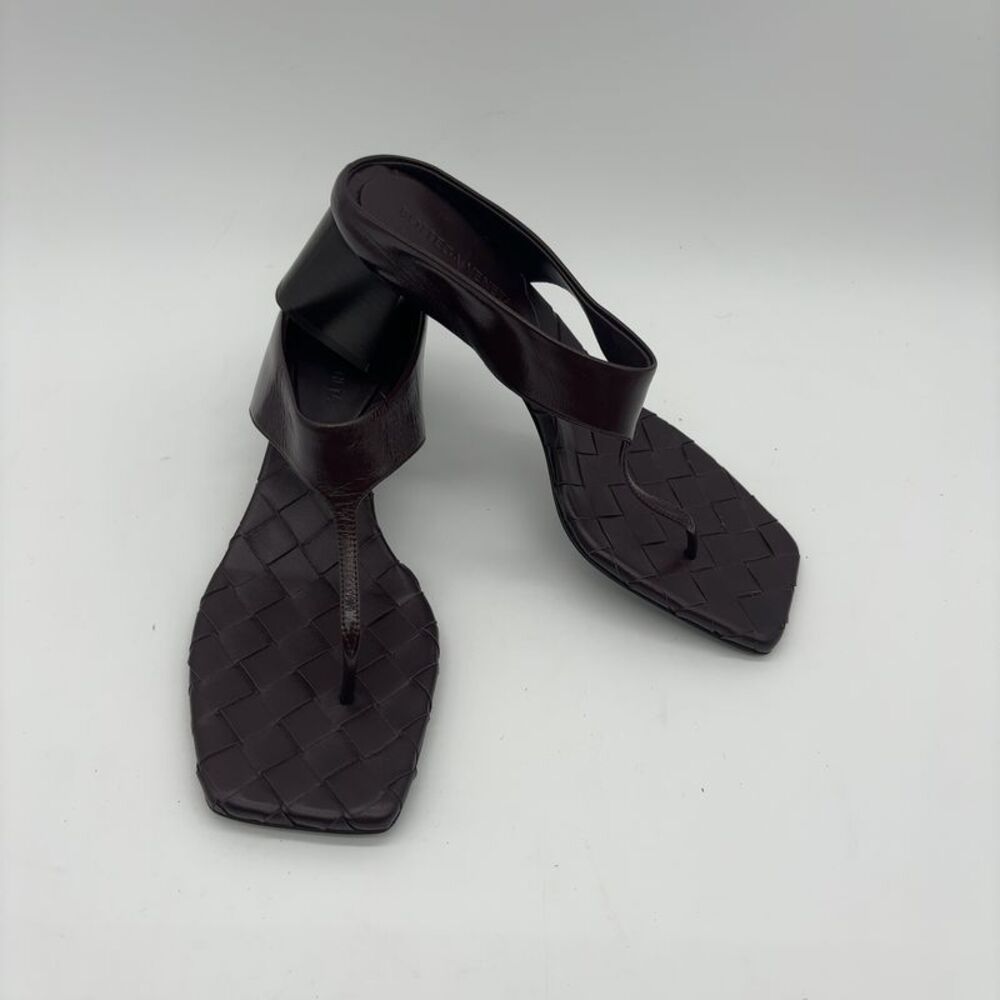 Bottega Veneta Marella Braided Thong Sandal in Dark Brown Leather